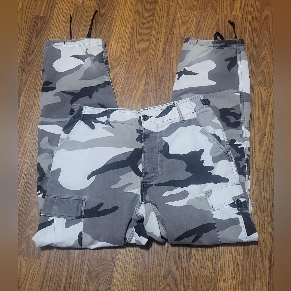 U.S. Army Hot Weather Woodland Camo BDU Combat Trousers Men’s W27 Military Style